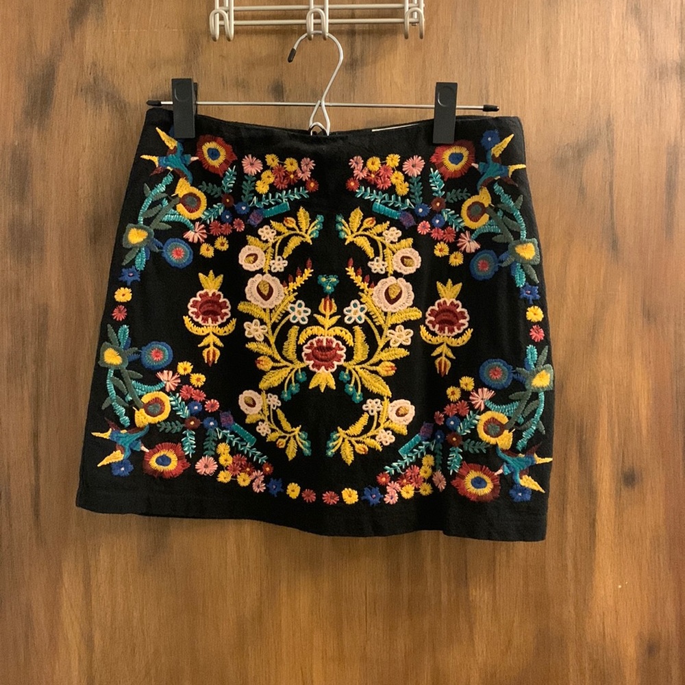 Black mini skirt